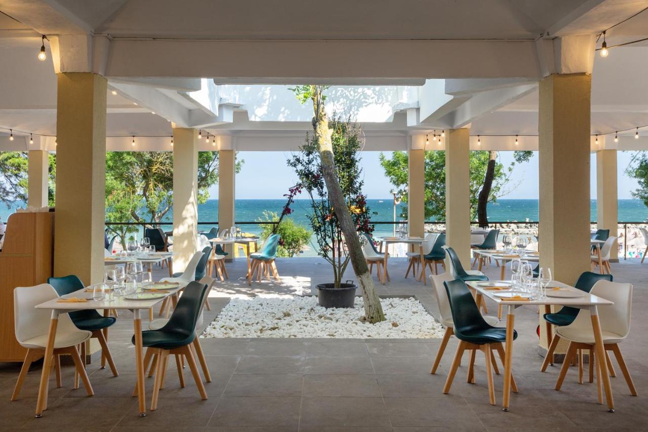 Hotel Neko Сатурн Екстериор снимка